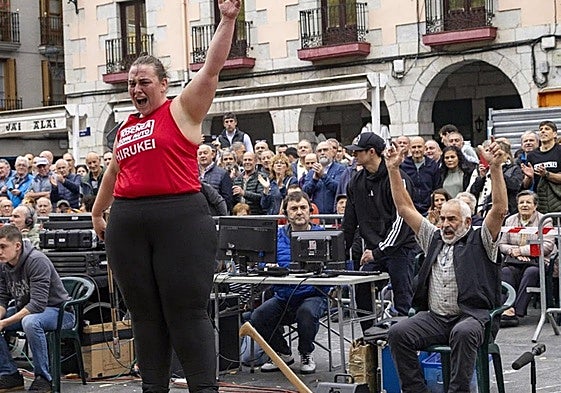 La aizkolari navarra Nerea Sorondo logra en Elgoibar su cuarta txapela de Euskal Herria