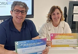 Los concejales Txus Alonso y Nagore Durán.