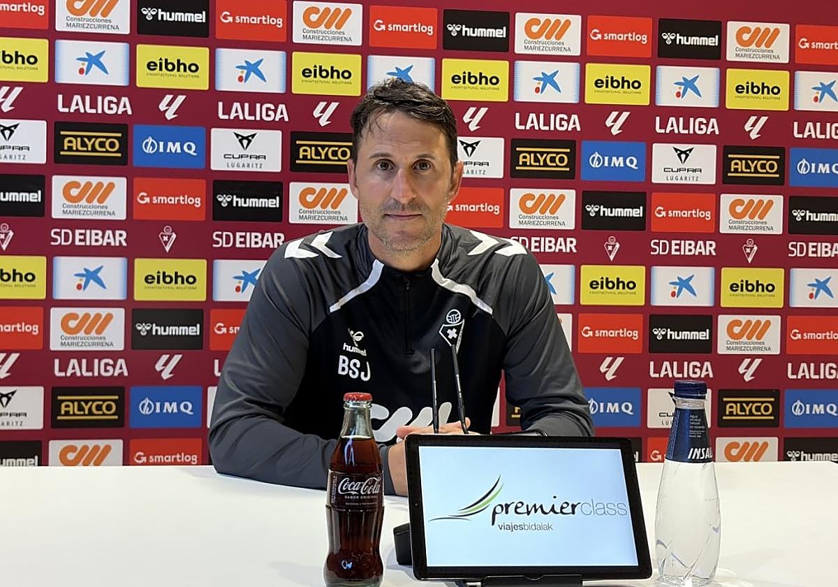 Beñat San José ve al grupo «muy motivado y con ganas» de afrontar y pasar de ronda en la primera eliminatoria de Copa del Rey.