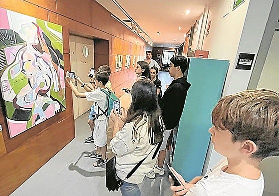 GazteArtean Expo muestra actualmente obras de Ane Gómez.