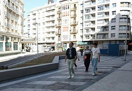 Vista de la ya renovada plaza Xabier Zubiri