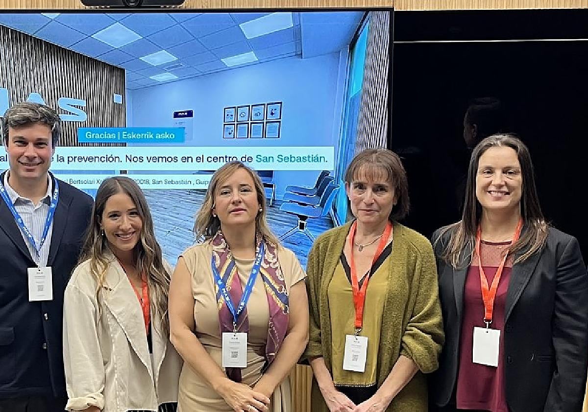 Los responsables de la empresa: Pedro Barrau, Iván Hernández, Laura Maisanava, Araceli Basabe, Amaya Berrade, Ainhoa Martínez y Javier Moreno.