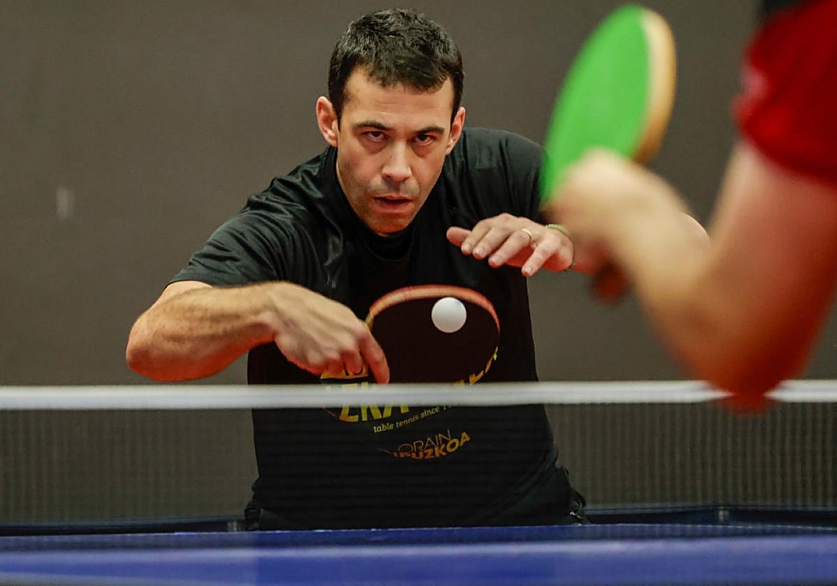 Endika Díez sacó sus dos puntos en el partido de Hospitalet.