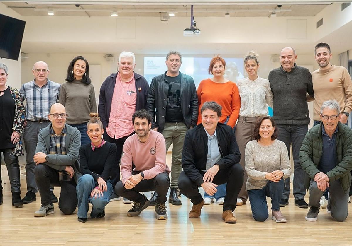 Representantes de las entidades e instituciones que participan en el Consejo Asesor LifeLong Learning .