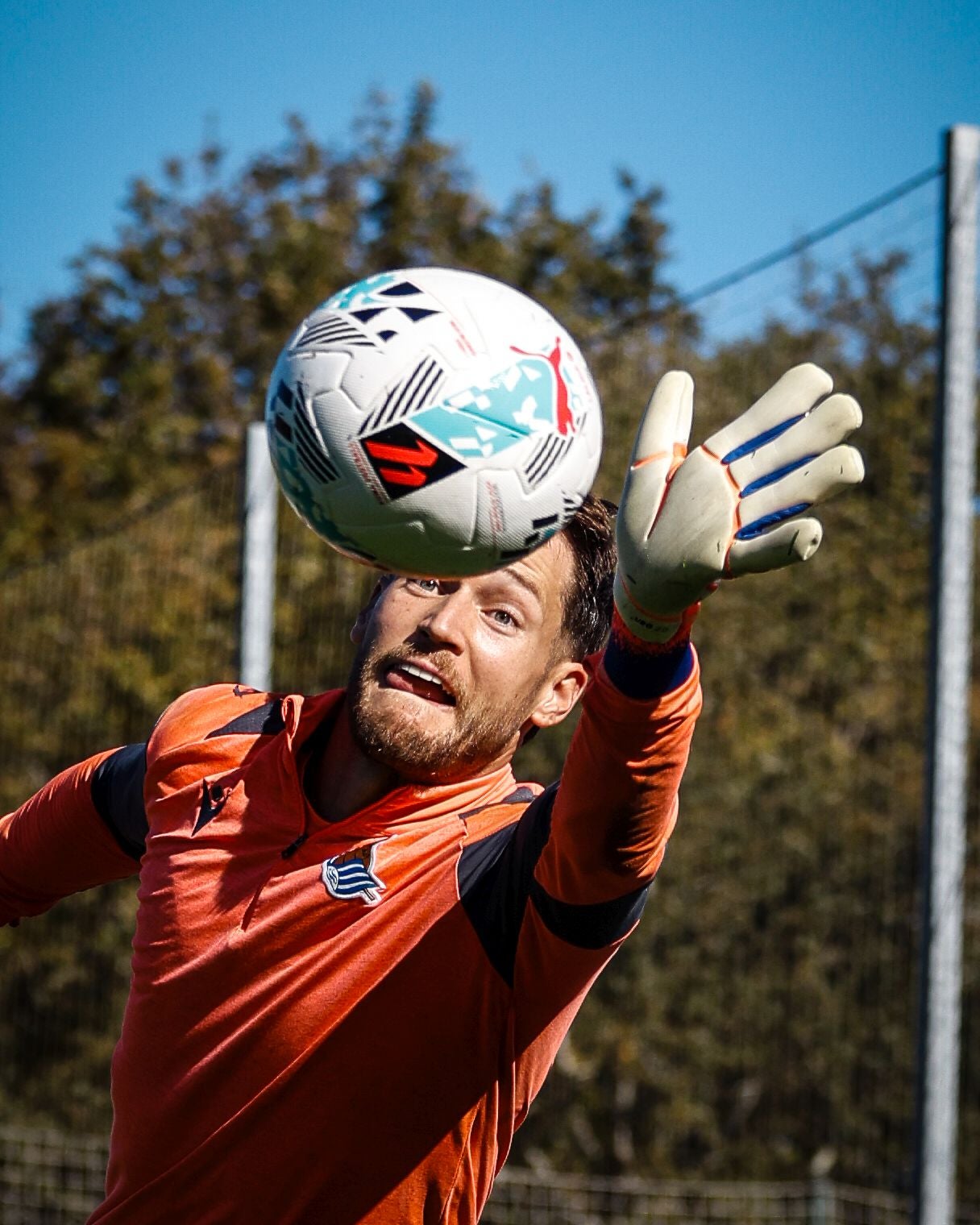 Soleado ensayo para el derbi en Zubieta