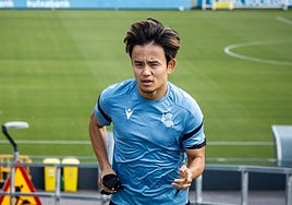 Take Kubo accede al campo de Zubieta