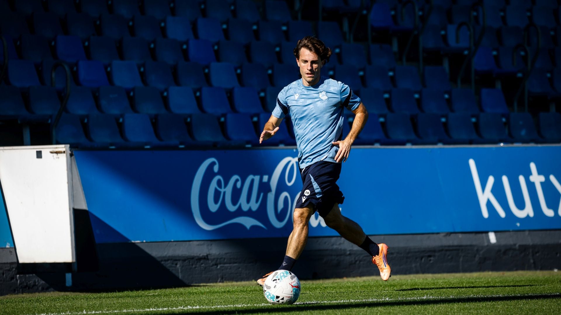 Soleado ensayo para el derbi en Zubieta