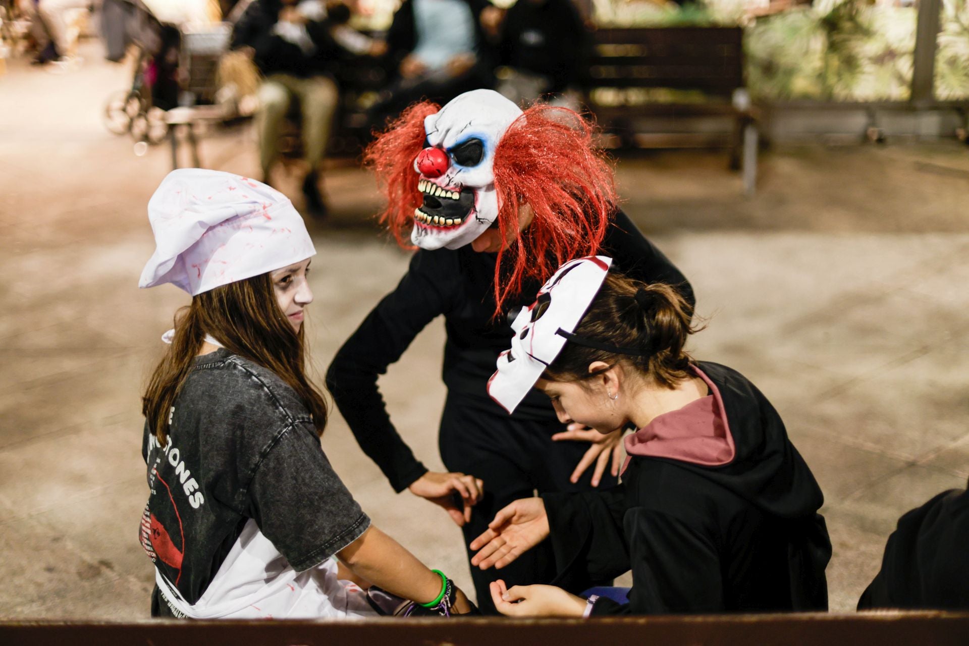 Gau Beltzaren izpiritua berreskuratu dute Irunen