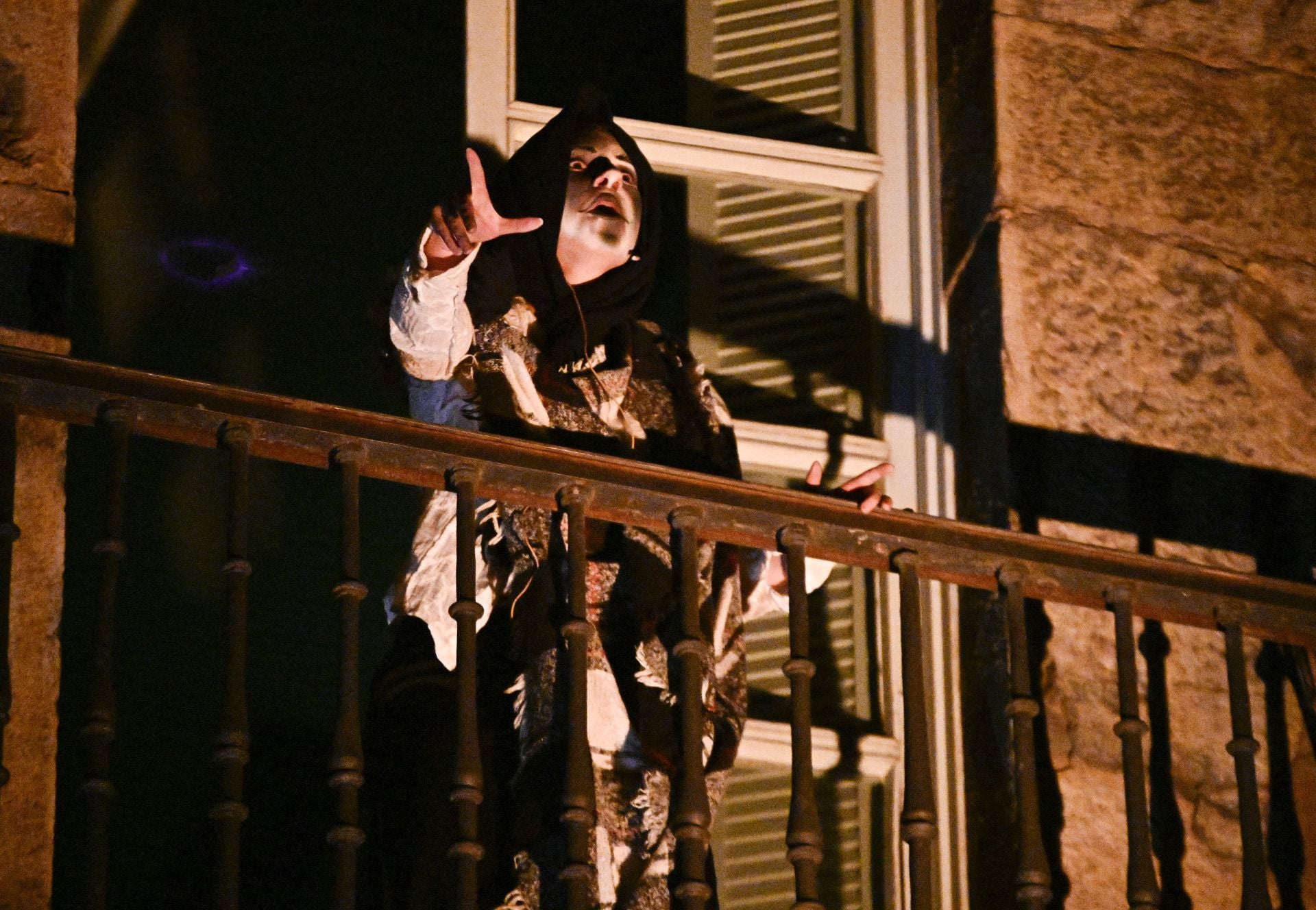 Makilak, kandelak eta mozorroak Tolosan