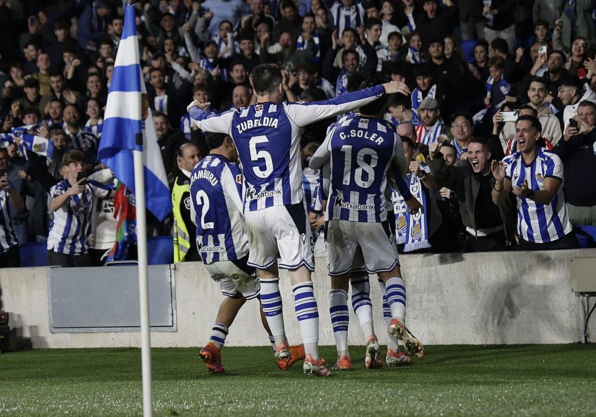 Directo | Sergio introduce novedades en cada línea para buscar la victoria