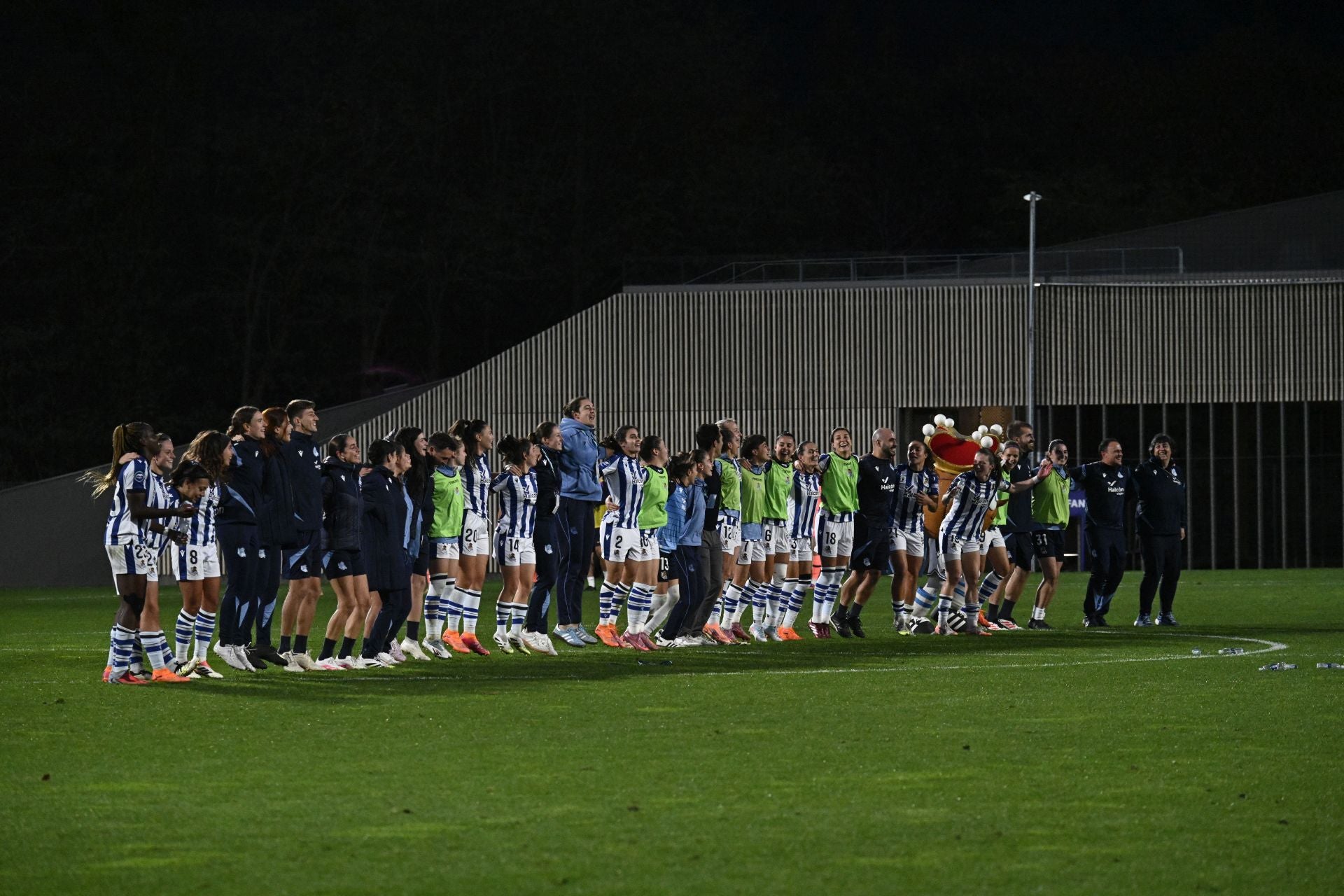 La celebración de la victoria ante el Barça, en imágenes
