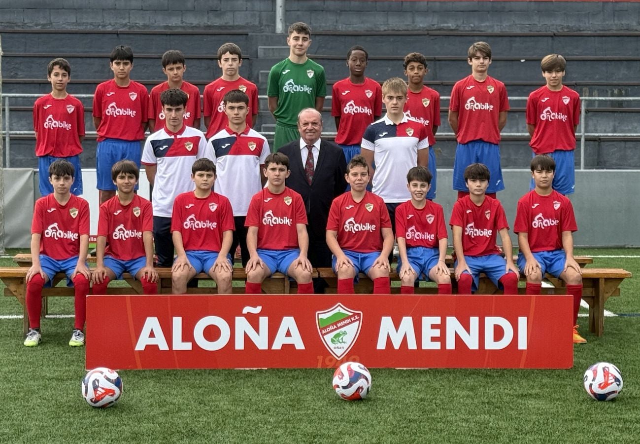 El Aloña Mendi posa en familia