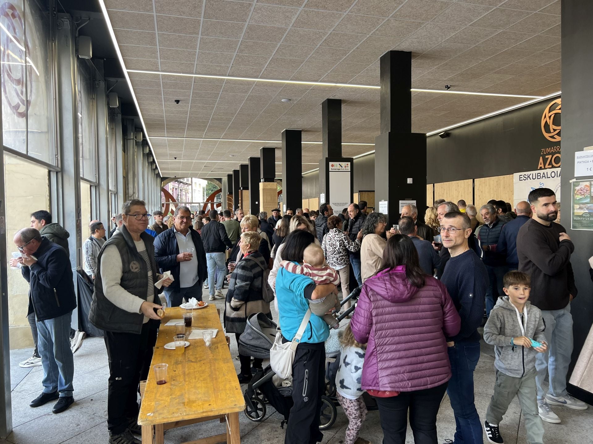 Zumarraga ha celebrado con gran ambiente su &#039;Buzkantza eguna&#039;