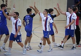 Los equipos sénior del Eibar Eskubaloia han vuelto a completar un fin de semana perfecto con doble victoria armera.