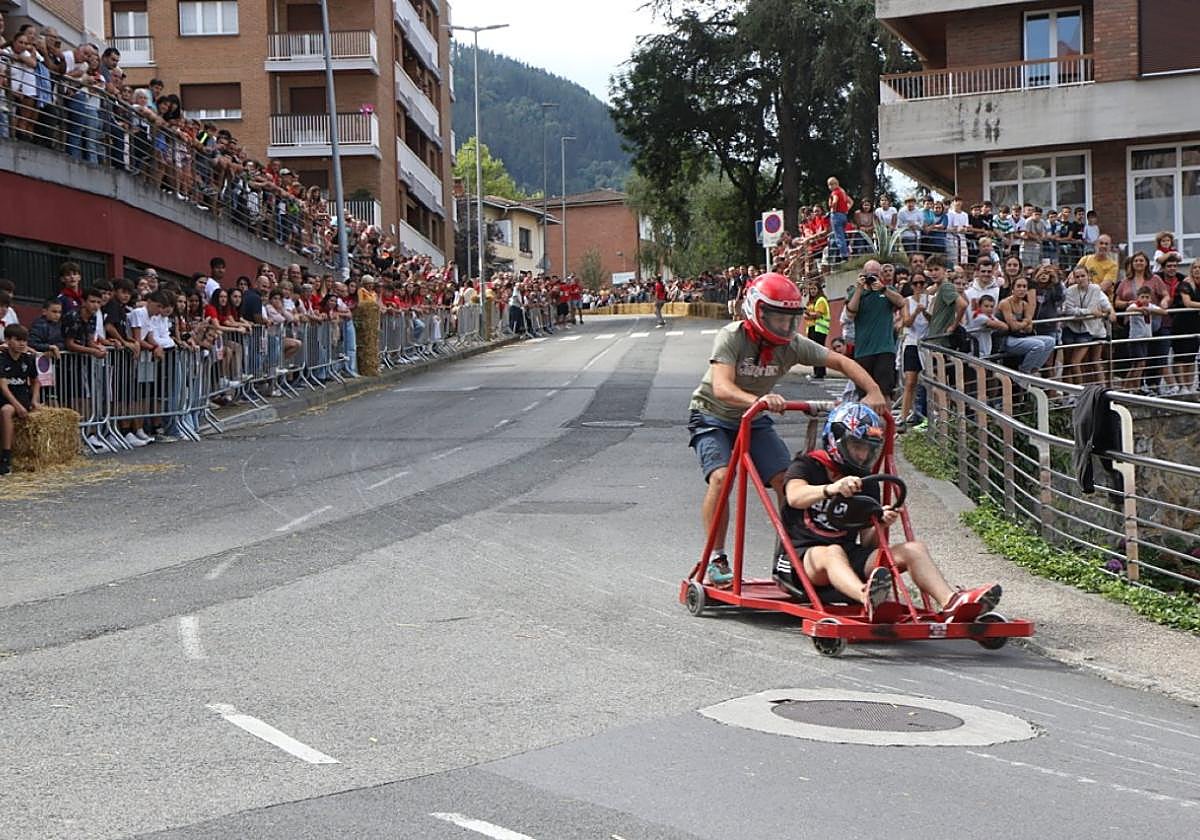 Una goitibehera el Día de la Juventud de los últimos 'sanbartolos'.