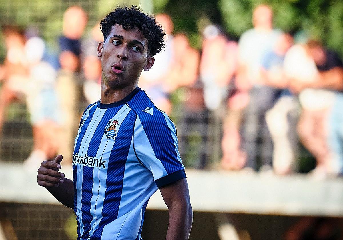 Eloy Nebreda, cubano nacido en Hendaia que milita en la Real Sociedad 'C'