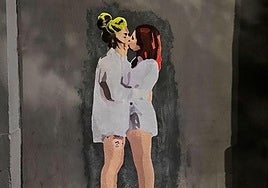 Un beso entre Amaia Montero y Leire Martínez, la nueva obra del 'Banksy navarro' LKN