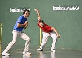Joanes Cestau tratará de sacar partido de su potente derecha.
