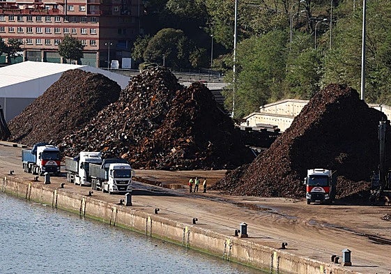 El Puerto de Pasaia contempla un proyecto para ampliar el canal de acceso y permitir la operativa de buques comerciales más grandes.