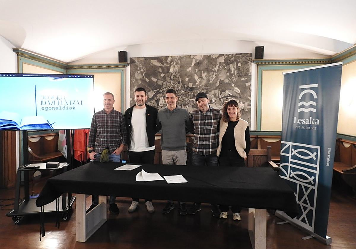 Aritz Alberdi, Ladis Satrustegi, Ekaitz Esteban, Eneko Fernández y Uxue Alberdi.