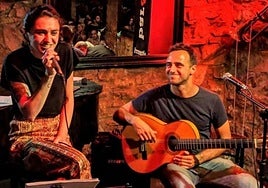 El dúo donostiarra Szamana amenizará este viernes la cena en Itxaslur taberna.