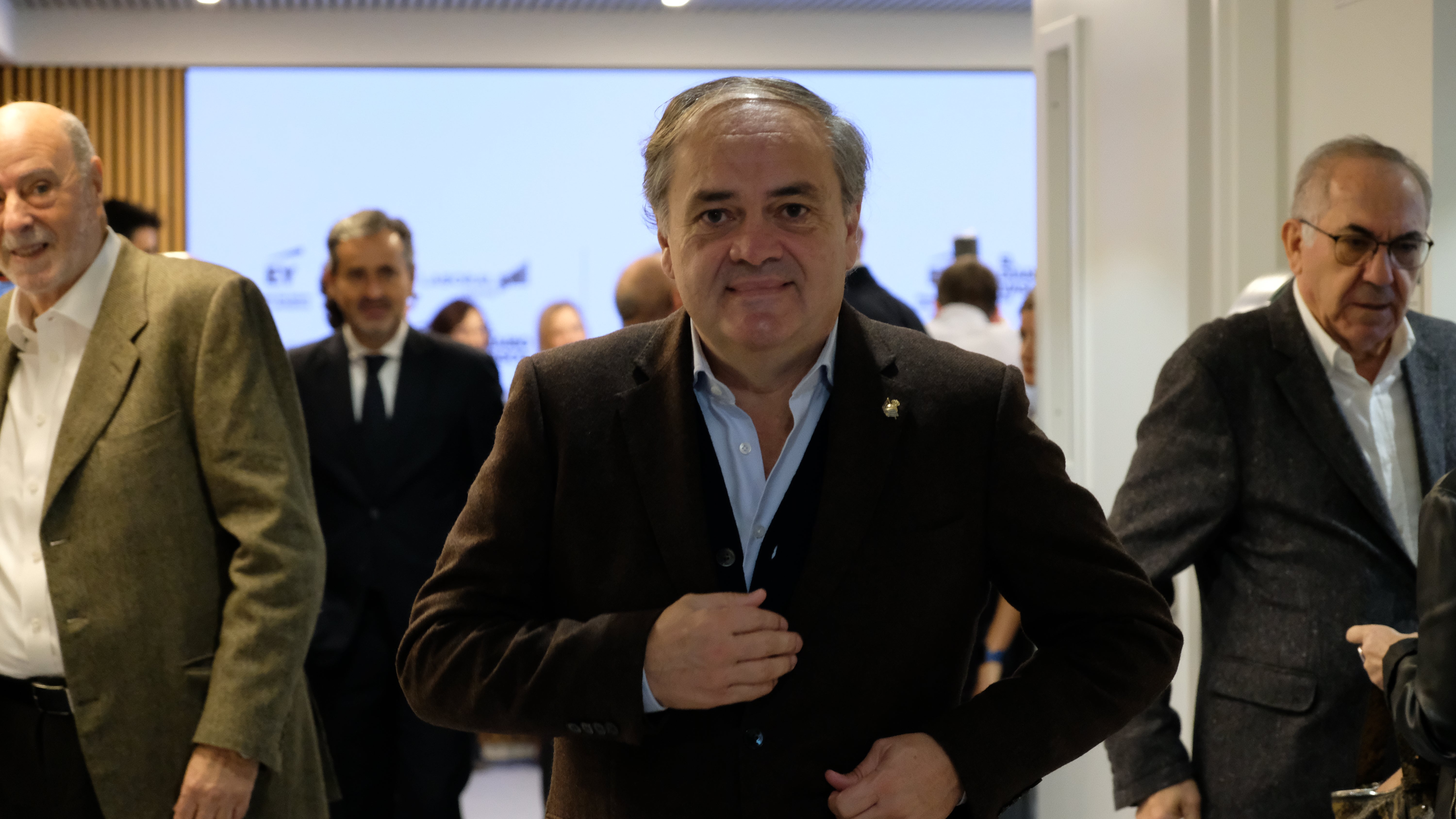 El presidente de la Real Sociedad, Jokin Aperribay, a su llegada al Foro Empresarial celebrado en DV Gunea.