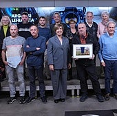 Argazki lehietan hautatuak izan diren irudien egileak.