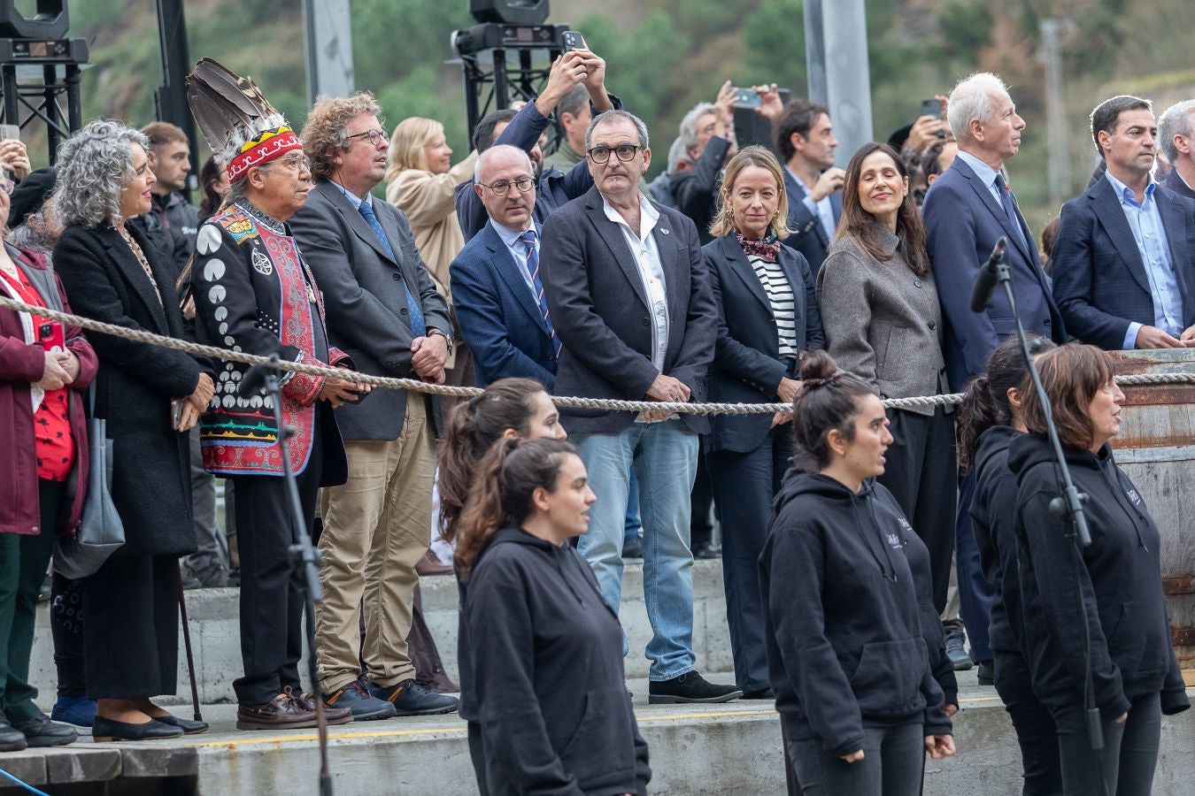 Amplia representación institucional en la botadura de la nao San Juan
