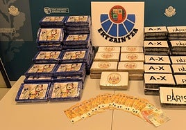 La droga incautada por la Ertzaintza en Irun.