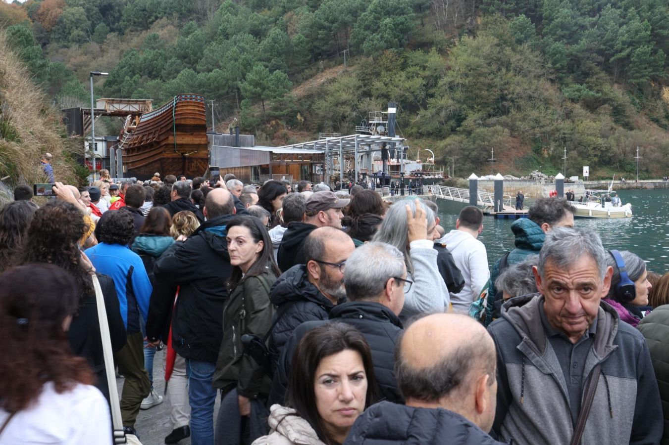 Máxima expectación ante la botadura de la nao San Juan