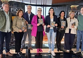 Paco Martínez, Marimar Fernández, Iñigo Martínez, Aizpea Goenaga, Nuria Alzaga, Itsaso Bikuña, Mariví Zubillaga y Juanjo Jiménez.