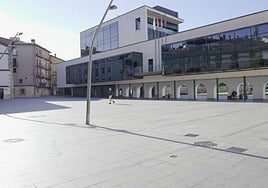 A Okendo plaza se desplazará el jueves una furgoneta móvil de la Policía Nacional para facilitar los trámites de DNI y pasaporte.