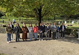 Zarautz celebró ayer en La Rosaleda el Día de la Memoria.