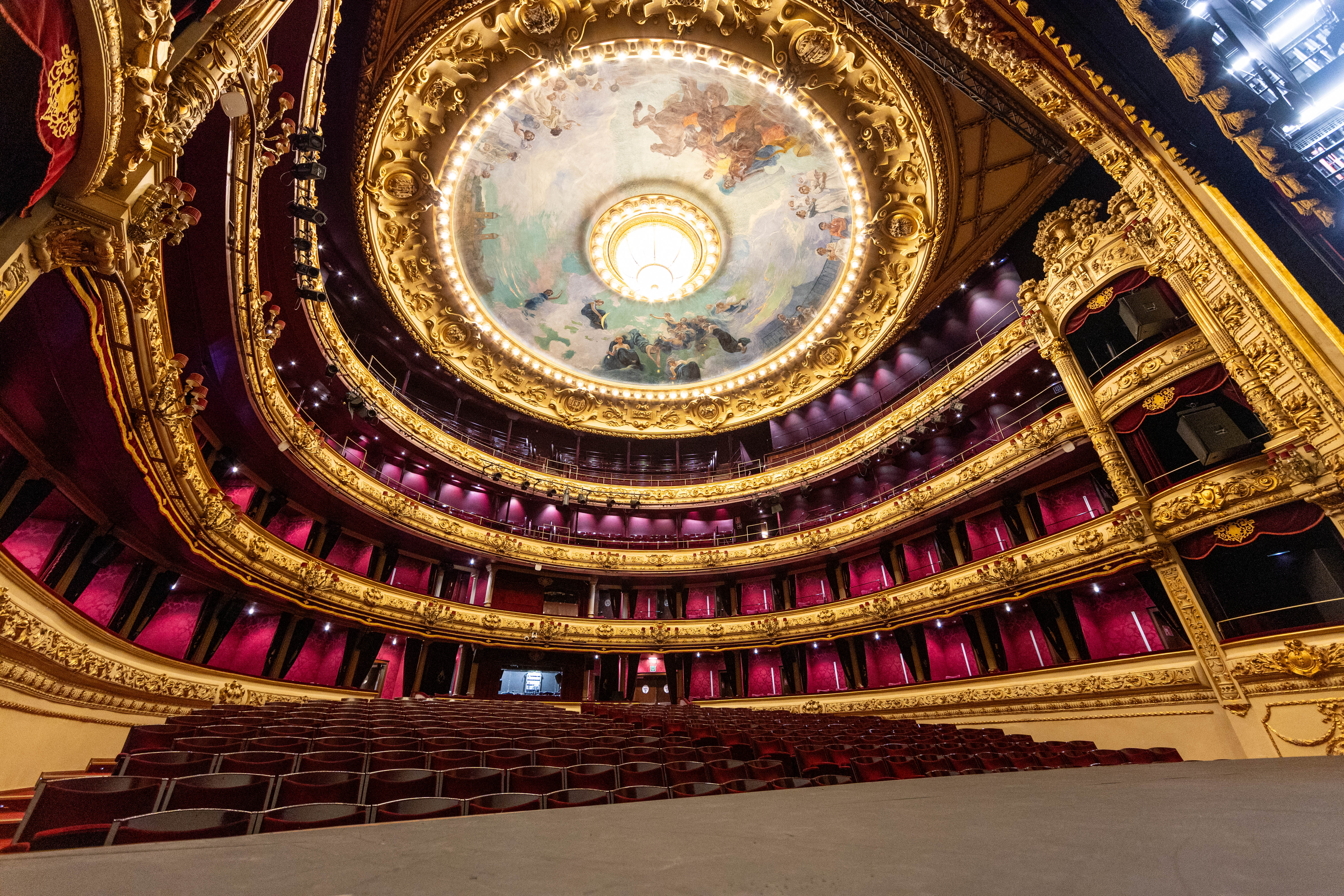 En las entrañas del Victoria Eugenia