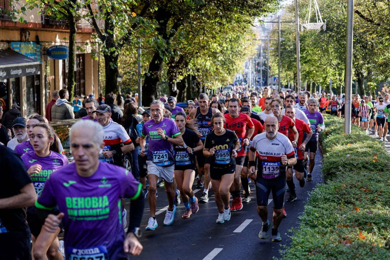 El paso de los corredores por Irun, en imágenes