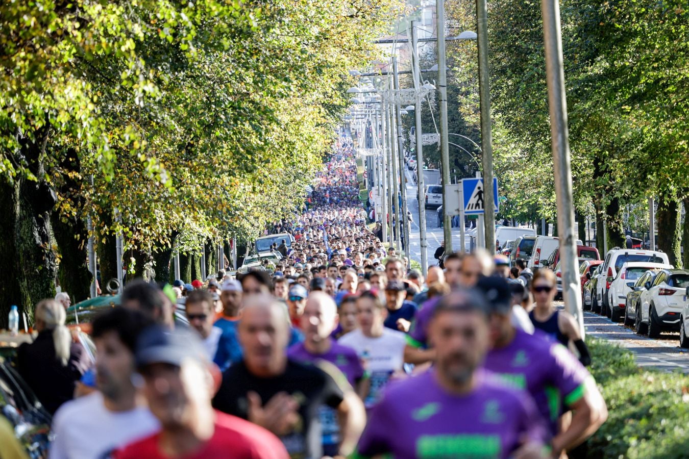 El paso de los corredores por Irun, en imágenes