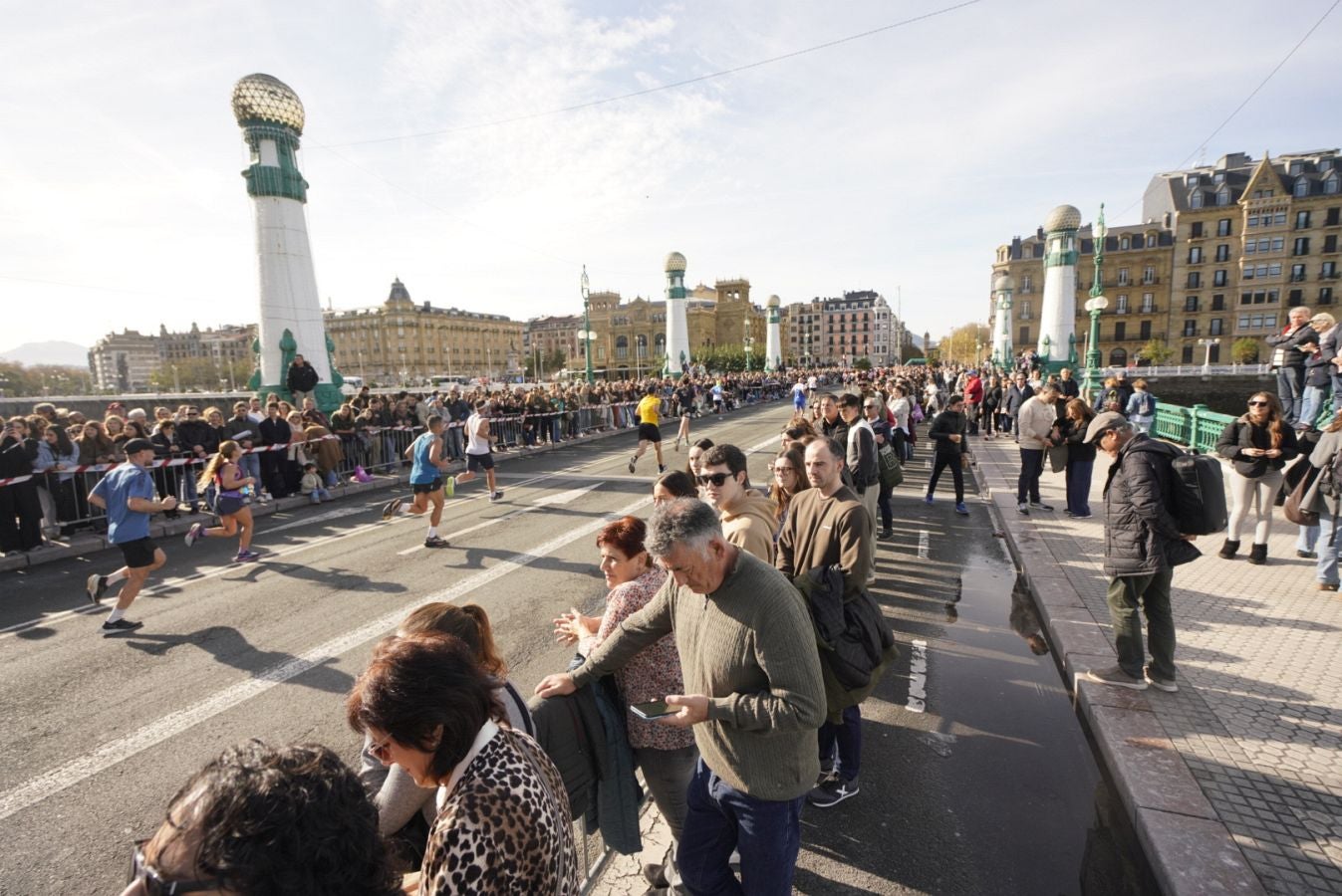 La Behobia - San Sebastián, a su paso por el Kursaal donostiarra