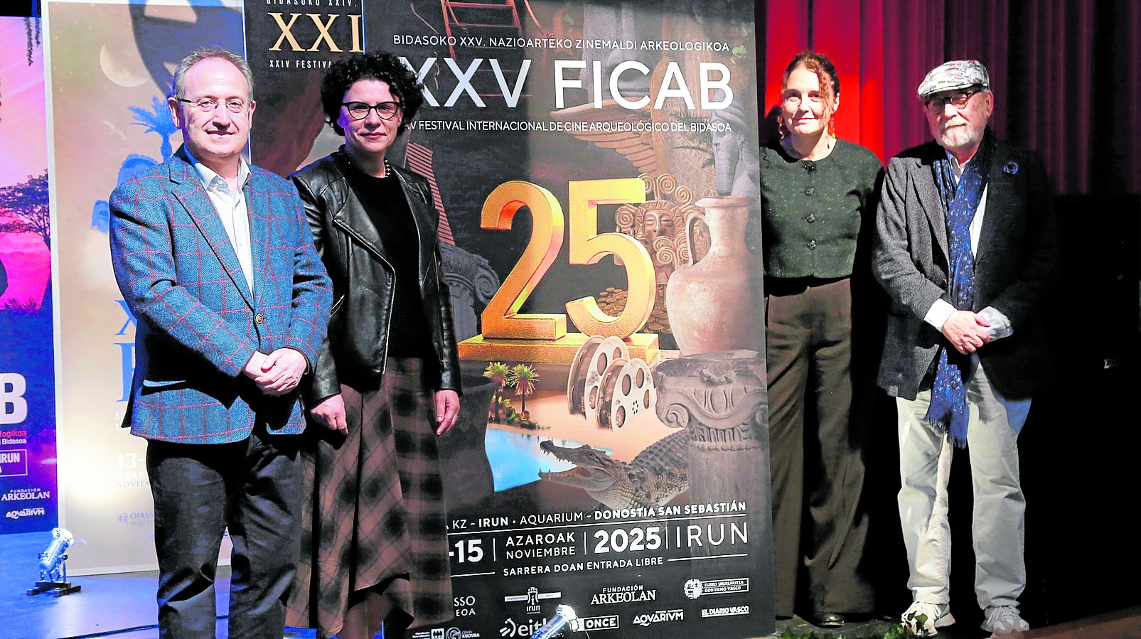 Jesús Cimarro, Ana Belén Marín Arroyo, Giulia Pruneti y Juan Manuel García-Ruiz, ayer en la gala de apertura del festival.