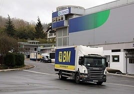 El almacén del Grupo Uvesco situado en el barrio irundarra de Ventas.