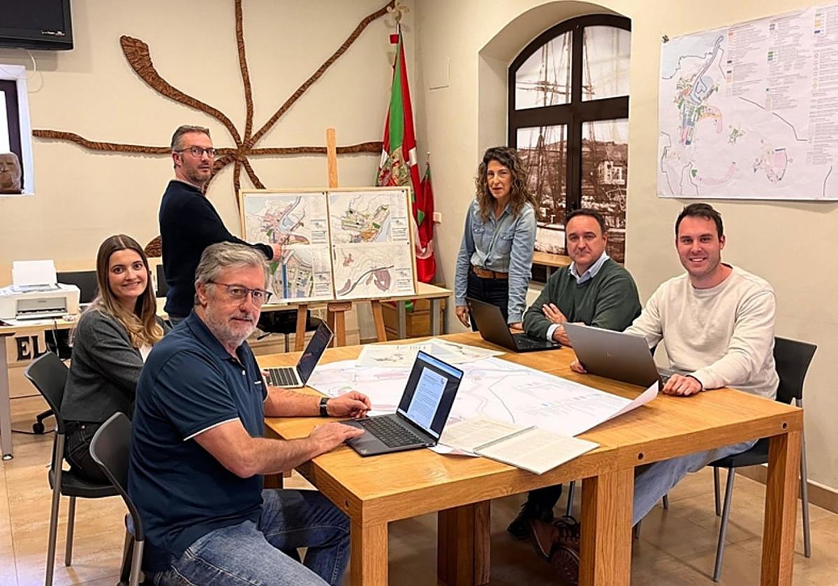 Miembros del PNV de Zumaia.