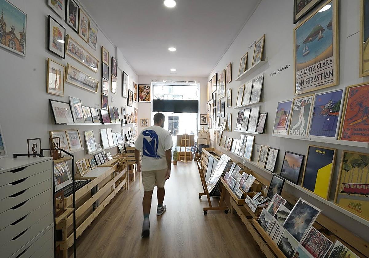 Galería. Nor Nai expone obras de ilustradoras y artistas gráficos en Reyes Católicos