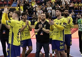 El Bidasoa Irun agradece el apoyo de Artaleku en el partido ante el Flensburg del mes pasado.