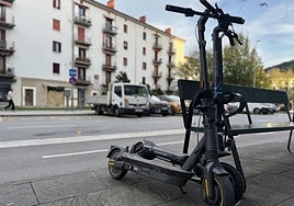 La Policía Municipal de Arrasate confiscó dos patinetes ilegales.