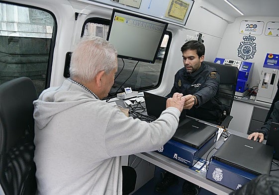 «He ahorrado tiempo y dinero al poder renovar el DNI en el pueblo»
