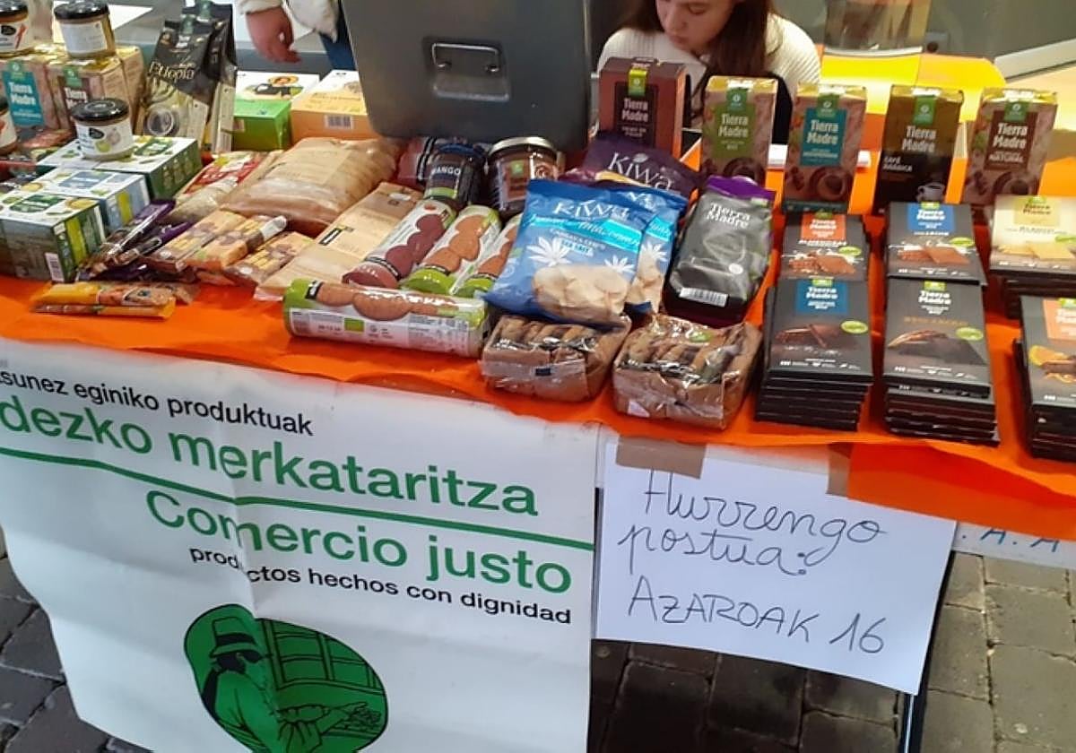 El puesto volverá mañana a la plaza Xabier Olaskoaga.