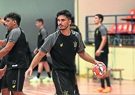 El extremo Xavi Tuà se enfrentará hoy a su anterior equipo.