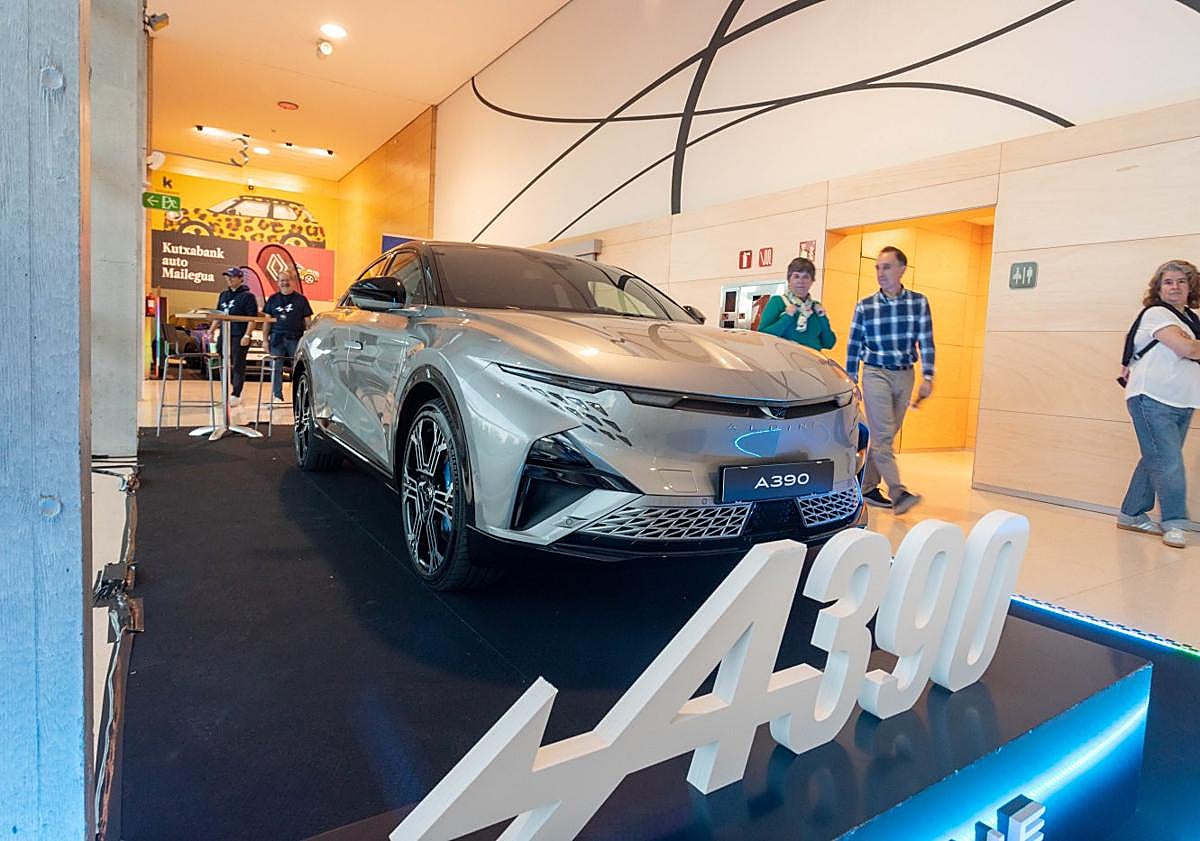 Imagen principal - «Teníamos el coche fichado y no lo hemos dejado pasar»