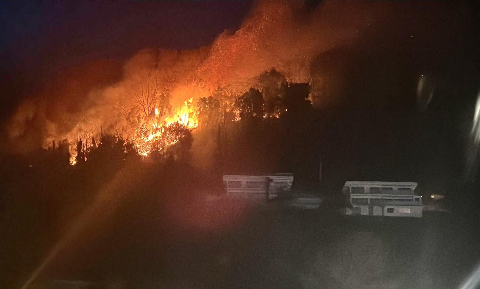 Incendio en el faro de Higuer