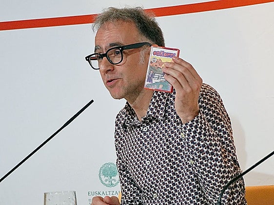 Harkaitz Cano idazleak Bilbon ostiral honetan antolatu den jardunaldian parte hartu du.