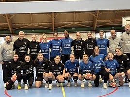 El Super Amara Bera Bera entrenó ayer en un pabellón de Dijon antes de la gran cita.